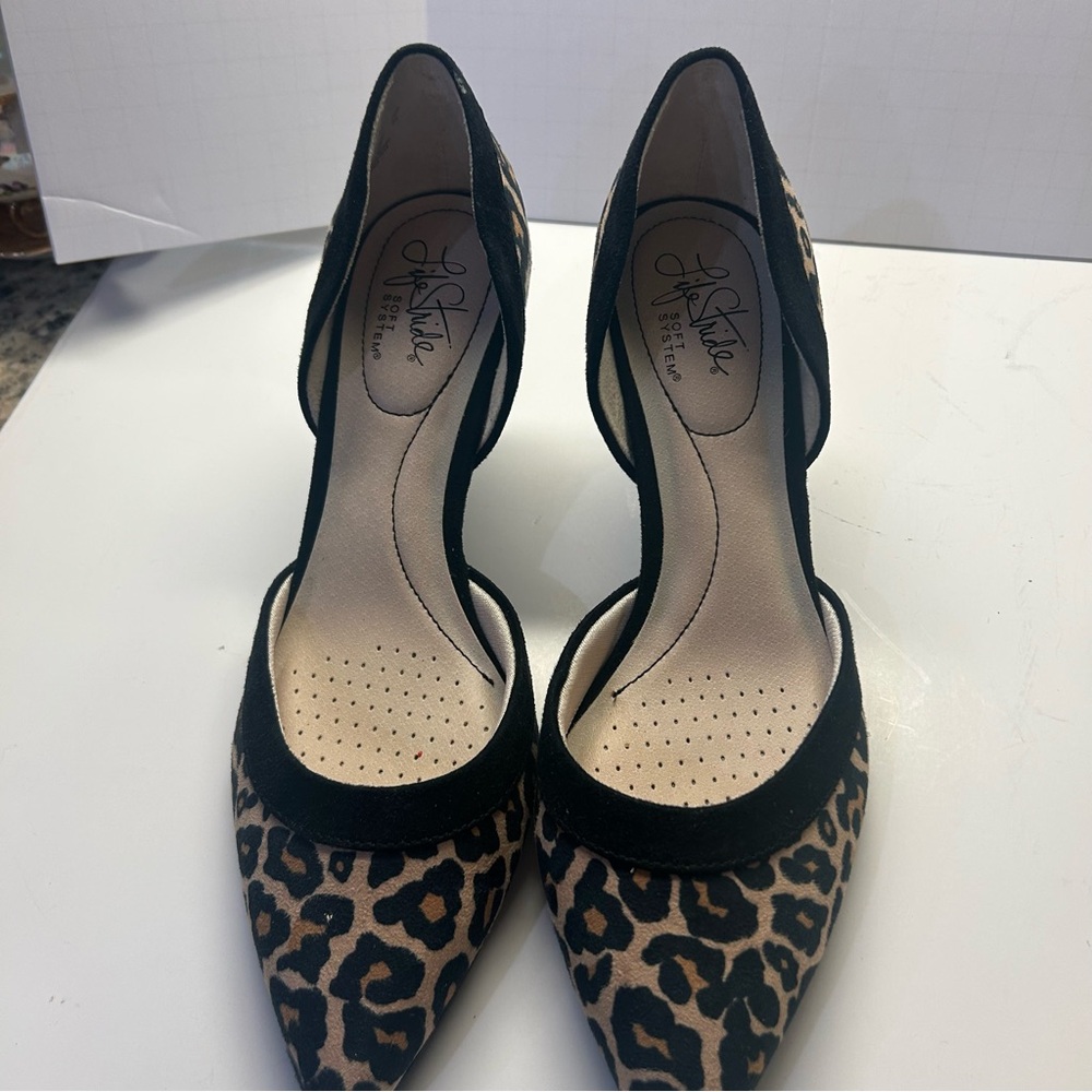 Life Stride Women’s Black and Tan Leopard Heels by Hot Cakes